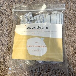 NWT Swaddelini SWADDLE